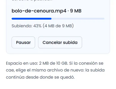 Subida de un video en curso, con la barra de progreso